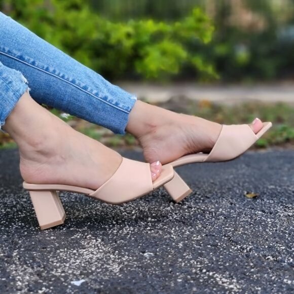Women Square Toe Sandals Slip On Nude Color - Picture 2 of 4